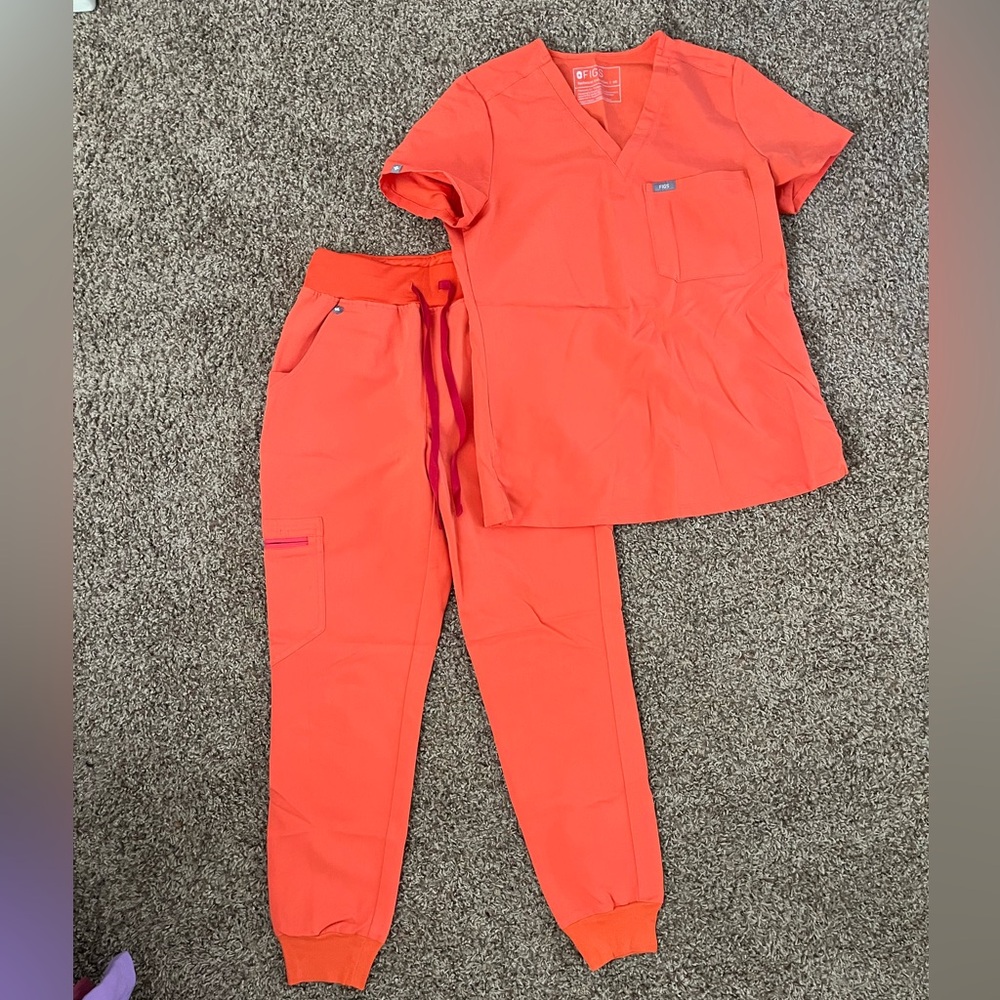 Figs scrub set - Zamora jogger XSP and one pocket top XS in orange